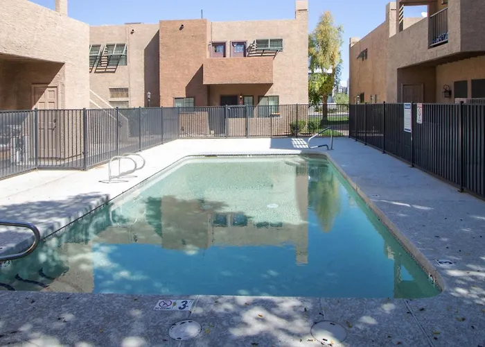 Holiday home Stylish Lemon 2br And 3ba Townhouse *