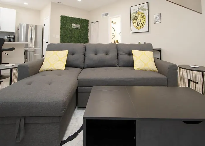 Holiday home Stylish Lemon 2br And 3ba Townhouse Tempe
